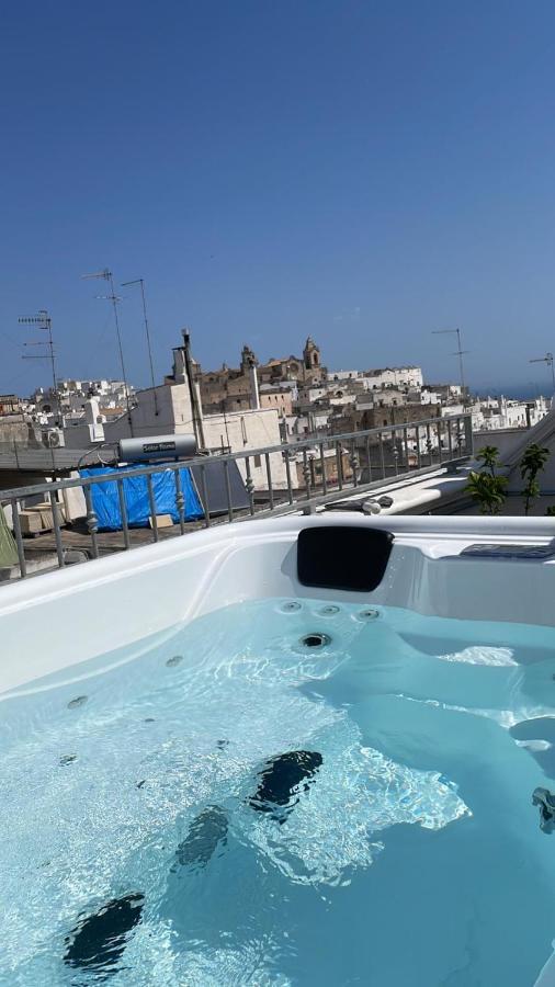 Ostuni 21Mqsuitehomes, Appartamento Con Mini Piscina Privata, Appartamenti Con Vasca Idromassaggio & Appartamenti Standard Остуни Экстерьер фото