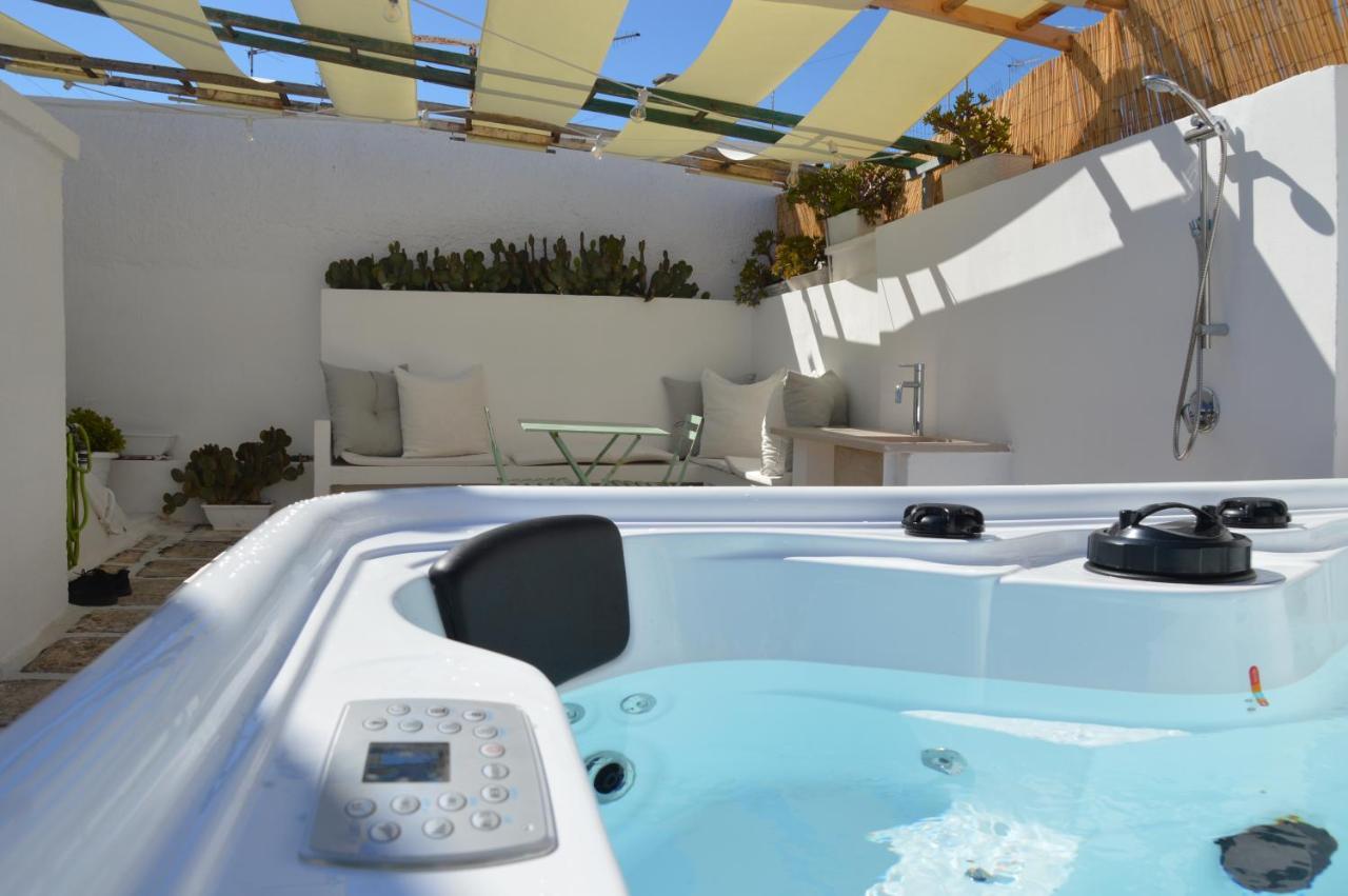 Ostuni 21Mqsuitehomes, Appartamento Con Mini Piscina Privata, Appartamenti Con Vasca Idromassaggio & Appartamenti Standard Остуни Экстерьер фото