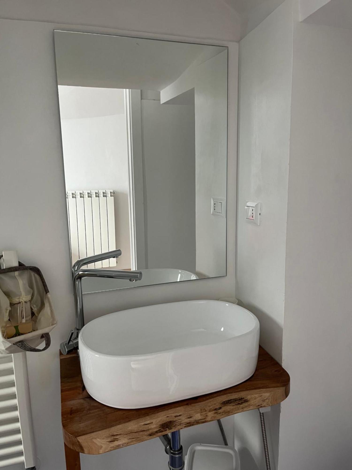Ostuni 21Mqsuitehomes, Appartamento Con Mini Piscina Privata, Appartamenti Con Vasca Idromassaggio & Appartamenti Standard Остуни Экстерьер фото