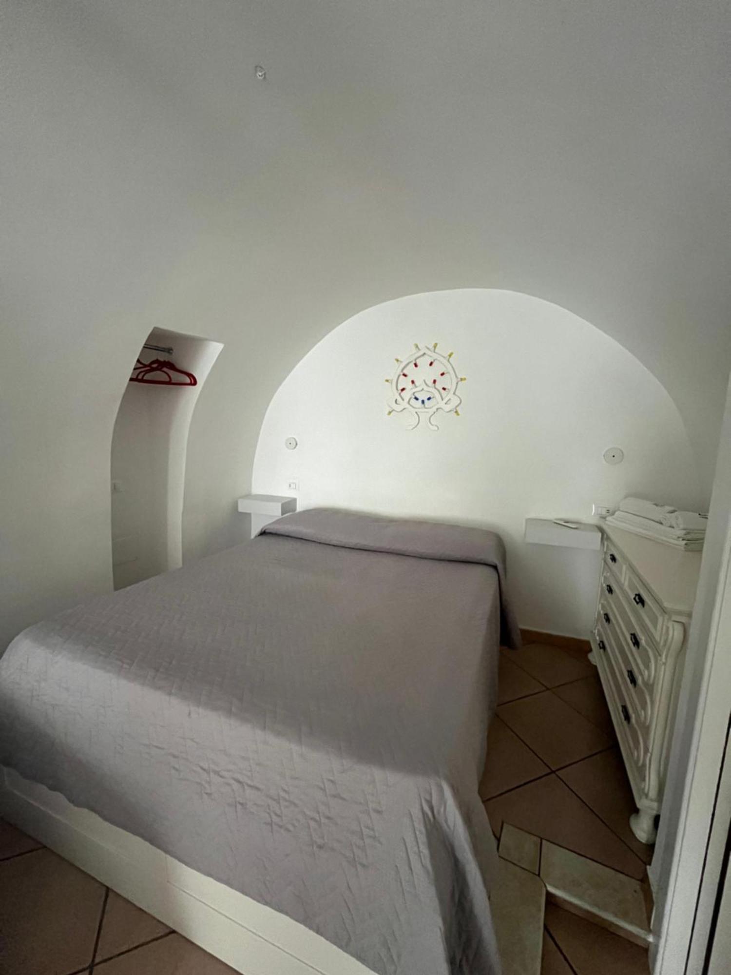 Ostuni 21Mqsuitehomes, Appartamento Con Mini Piscina Privata, Appartamenti Con Vasca Idromassaggio & Appartamenti Standard Остуни Экстерьер фото