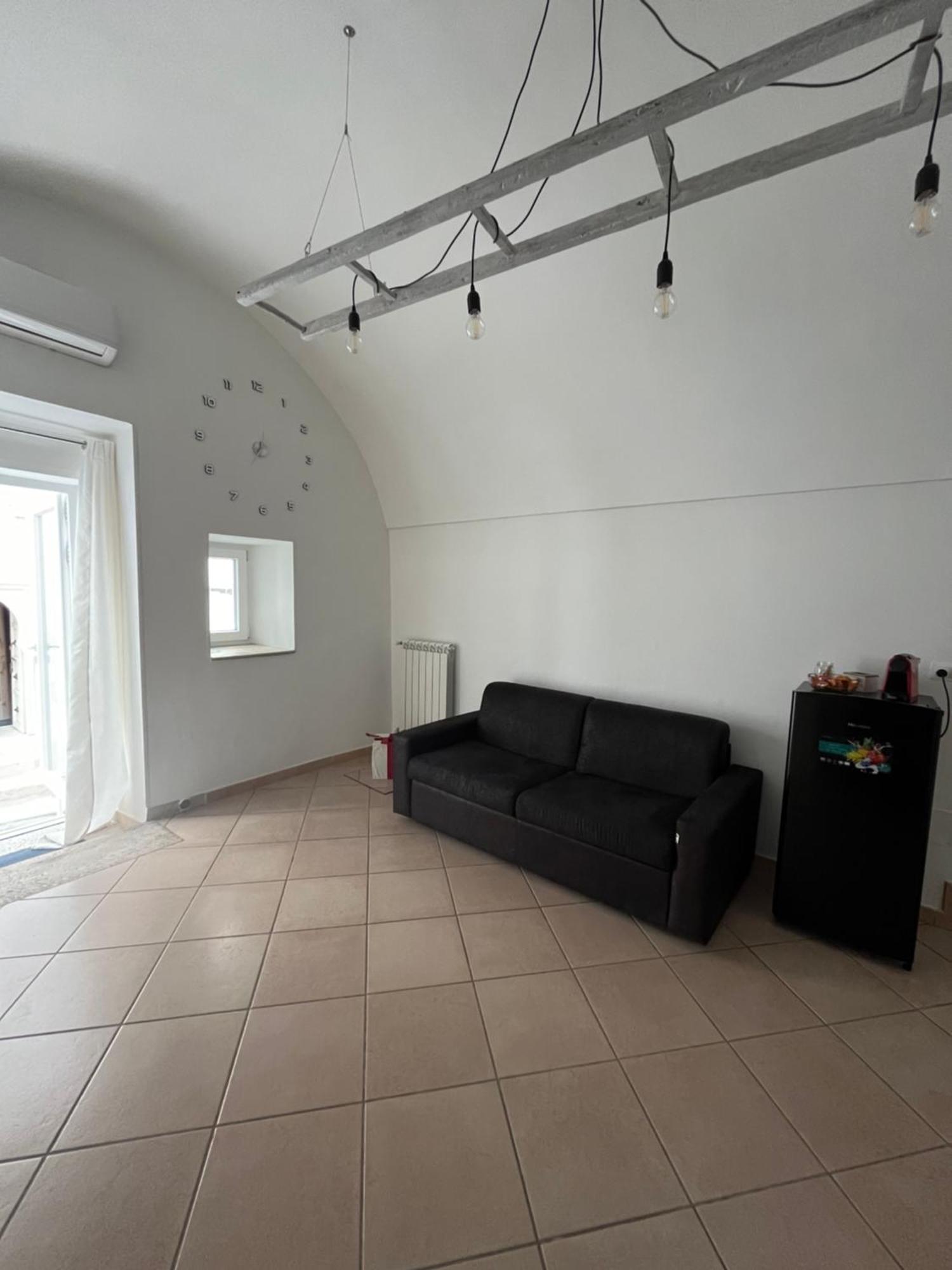 Ostuni 21Mqsuitehomes, Appartamento Con Mini Piscina Privata, Appartamenti Con Vasca Idromassaggio & Appartamenti Standard Остуни Экстерьер фото