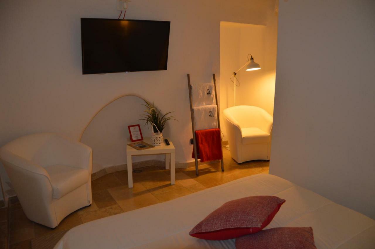 Ostuni 21Mqsuitehomes, Appartamento Con Mini Piscina Privata, Appartamenti Con Vasca Idromassaggio & Appartamenti Standard Остуни Экстерьер фото